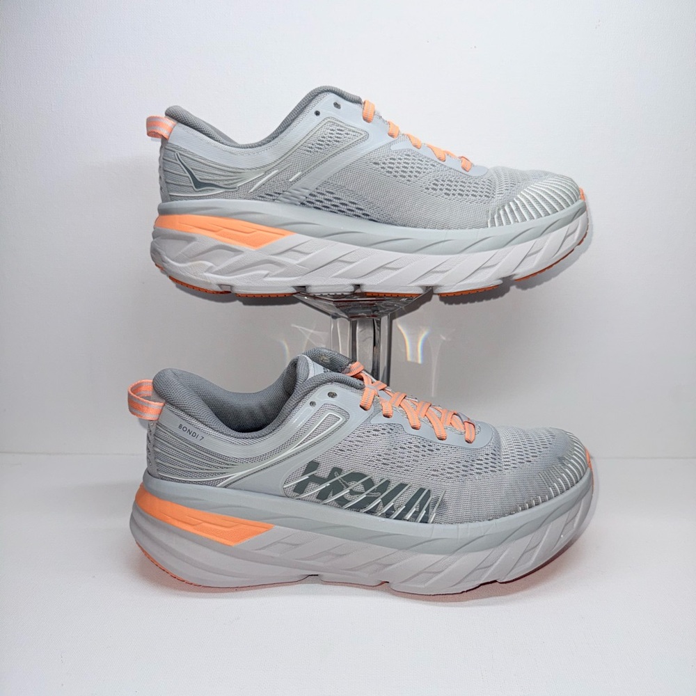 Hoka Women's Light Gray & Peach Bondi 7 Running Shoes